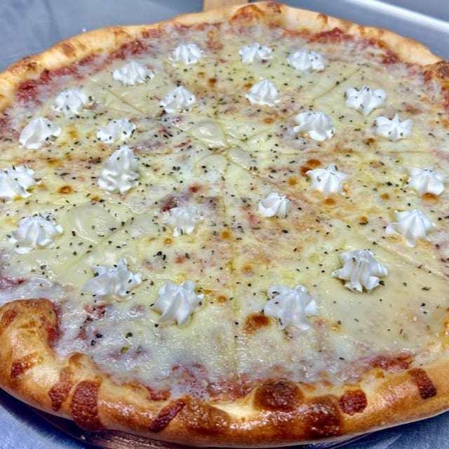 Extra Cheese Lover's Pizza.