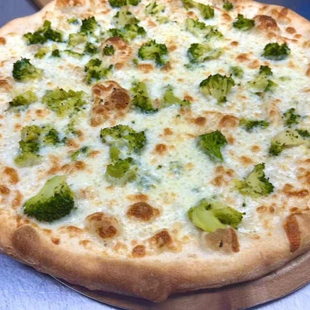 Broccoli Pizza.